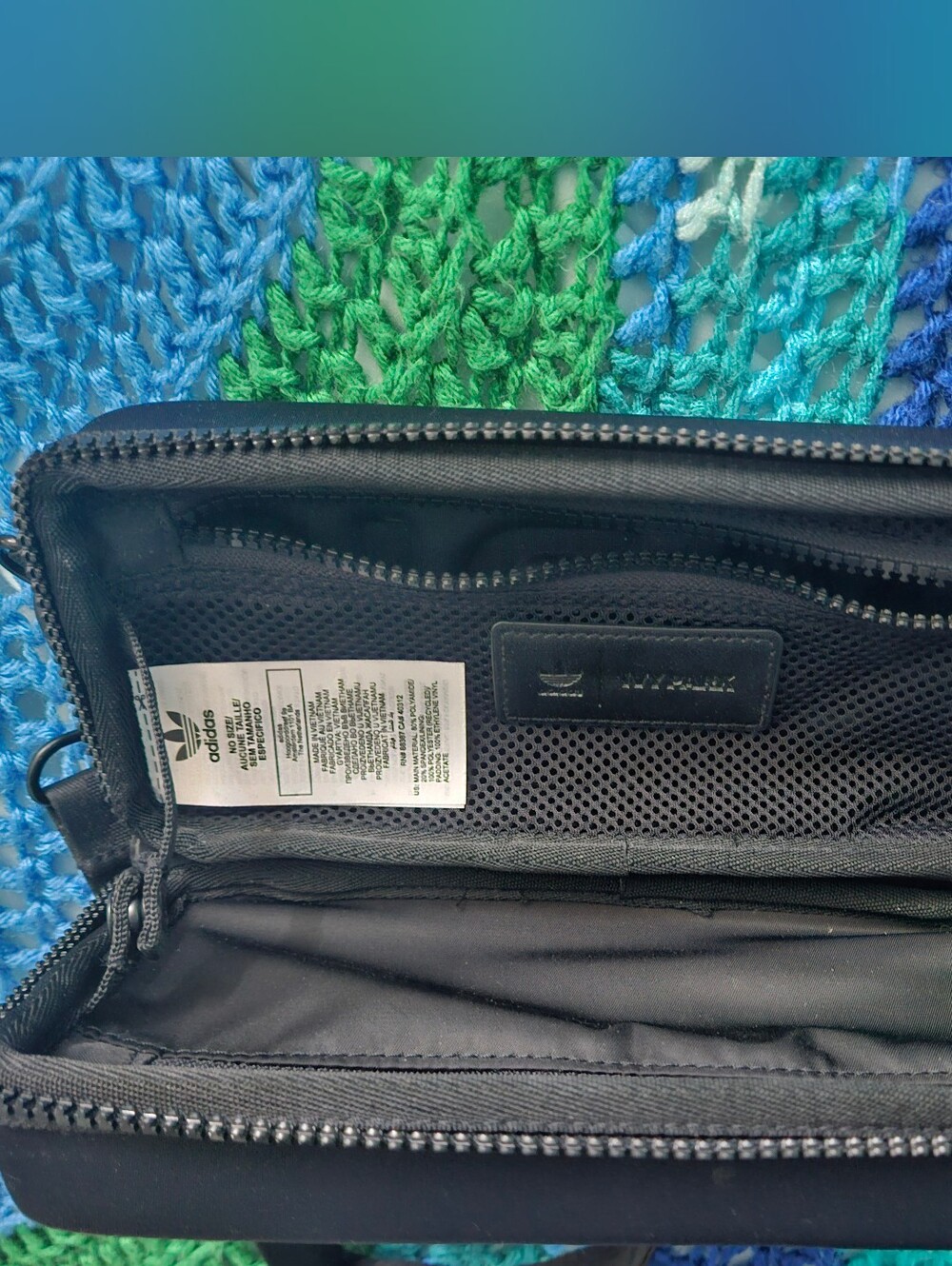 Adidas x Ivy Park 3D Crossbody Bag - Picture 7 of 7